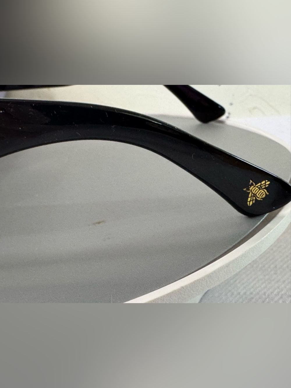 Gucci Oversized Sunglasses Full Inclusion - Picture 13 of 17